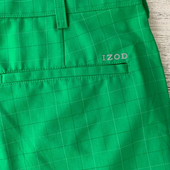 Izod Golf Plaid Flat Front Casual Shorts - Picture 4 of 11